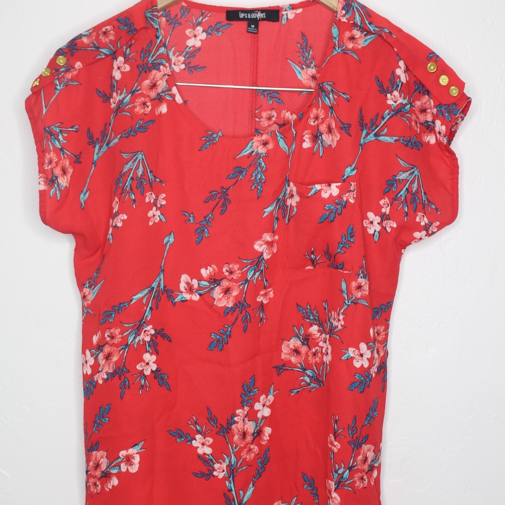 (NWOT) Ups & Downs red blouse